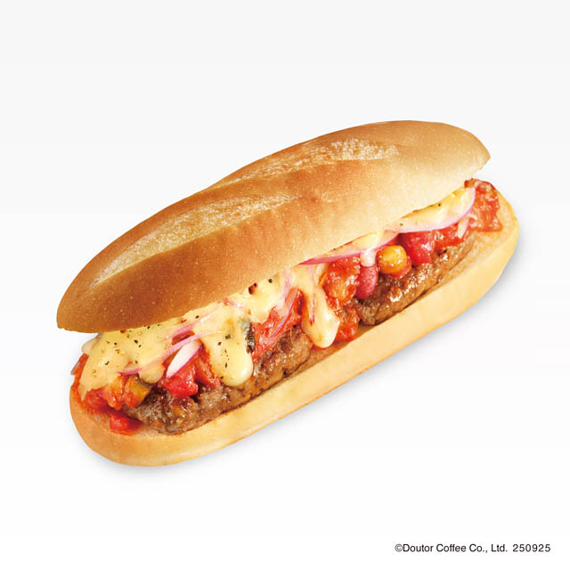 ドトールコーヒー、焼き芋をイメージしたドリンク「焼き芋豆乳オレ」など秋の新メニュー発売へ