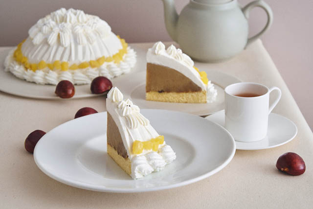 カフェ＆ブックス ビブリオテーク - キュートな姿のふんわり真っ白な秋スイーツ「和栗のマロンシャンティ」新登場