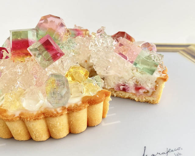 福岡市のハラペコラボ - 食べられる誕生石「10月の誕生石トルマリンをイメージしたアイスタルト」限定発売