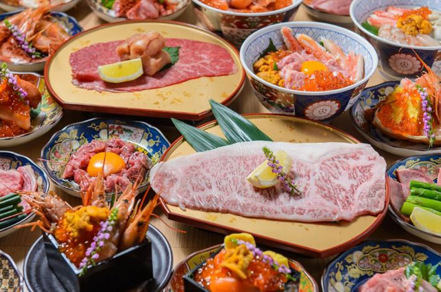 最高級の肉を気軽にお酒を飲みながら味わう！「全室個室 肉とSAKE」小倉北区魚町にオープン