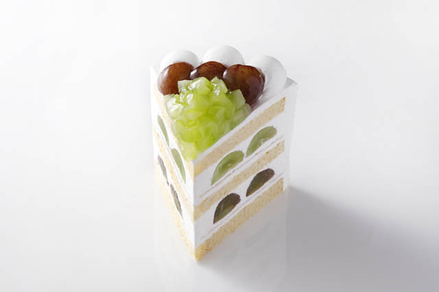 ホテルニューオータニ博多 - 秋限定「栗」と「ぶどう」のケーキが登場、風物詩スーパーモンブランも販売開始