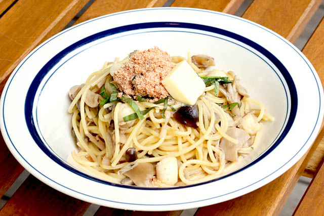 ふくや - 春日市のベイクオットーにて「たっぷりキノコの明太バター醤油パスタ」提供開始