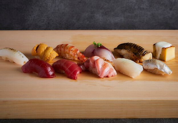 フレンチの技法なども駆使した新進気鋭の鮨「鮨 起承転結 博多」オープン！