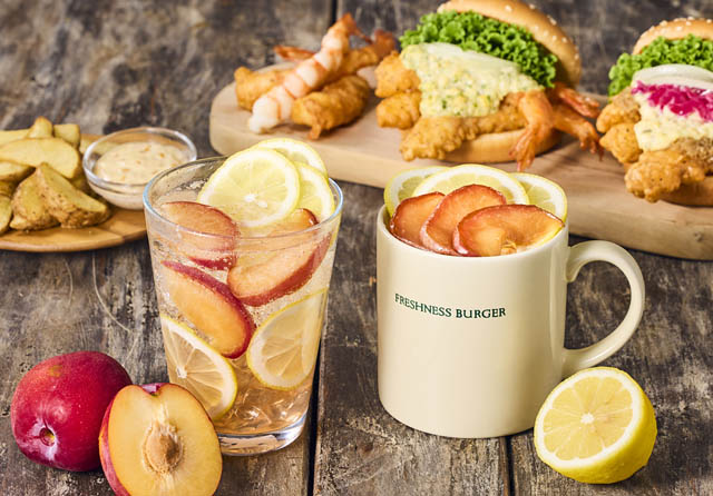 フレッシュネス - ジューシーで甘酸っぱい旬の果実を堪能。希少な国産すもも「秋姫」を使った秋の贅沢クラフトレモネードが登場