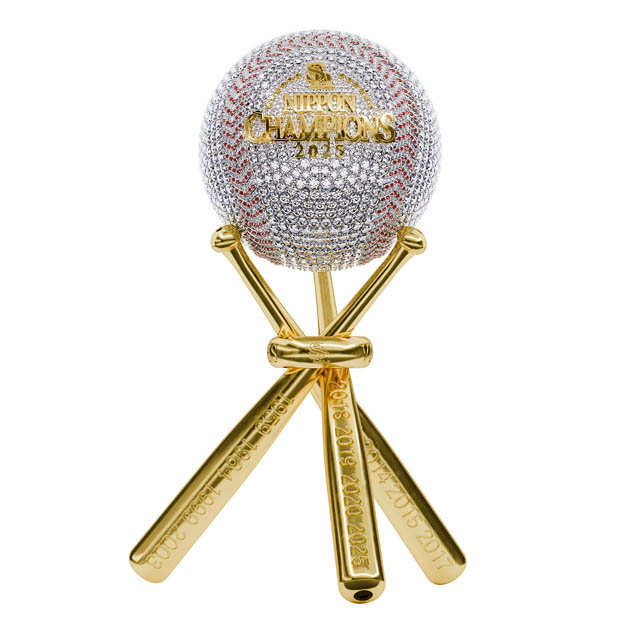 福岡ソフトバンクホークス - 球団史上最高額の記念モデル、1億2,000万円の輝き！日本一達成記念「ジュエルボール」発売