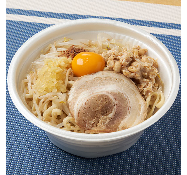 ファミマ -「頑者」監修の温かいまぜそばや「博多一風堂」監修ラーメンが初登場へ