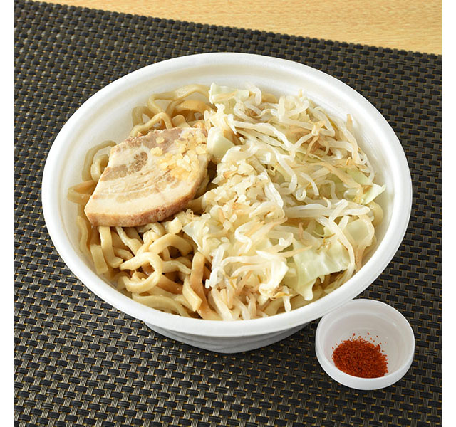 ファミマ -「頑者」監修の温かいまぜそばや「博多一風堂」監修ラーメンが初登場へ