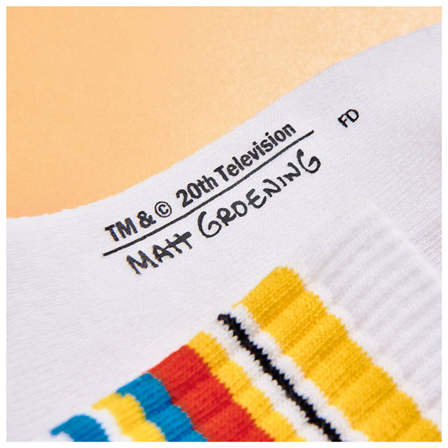 ファミマ - コンビニエンスウェア「ザ・シンプソンズ」のスウェット、ラインソックス、タオルインポーチが登場