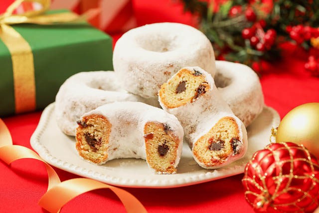 ハートブレッドアンティーク - クリスマスを彩る「マジカルアンティークワールドケーキ」新発売