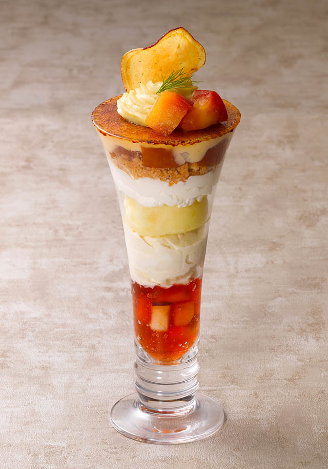 ロイヤルホスト - 今年の冬は紅玉りんご＆ロイヤルのスイートポテトを味わう至福のひとときを