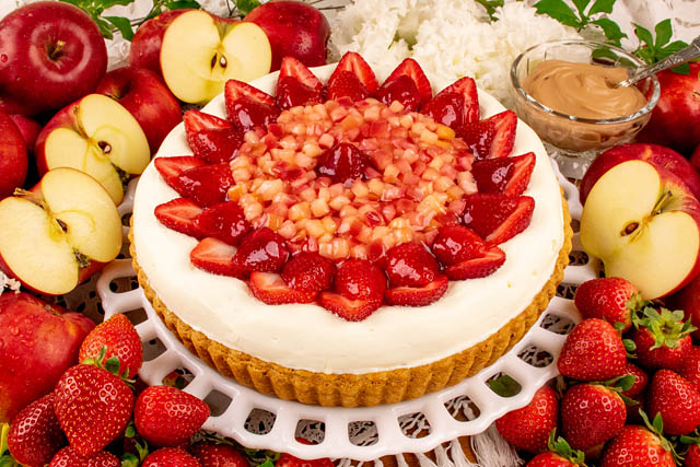 キルフェボン - 実りの秋を感じる洋梨、リンゴ、柿とチョコレート「秋のフルーツを味わうショコラタルト」登場