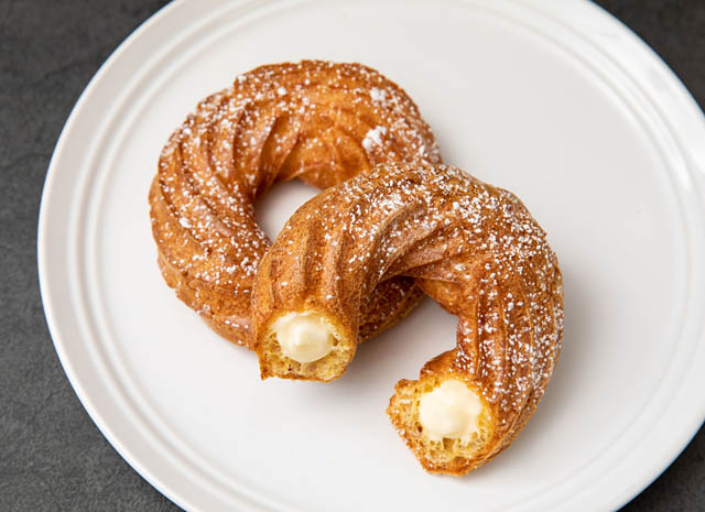 ビアードパパ - 表面はカリッと中はふわふわのダブル食感が特長のリング型シュークリーム「パリブレスト」発売へ