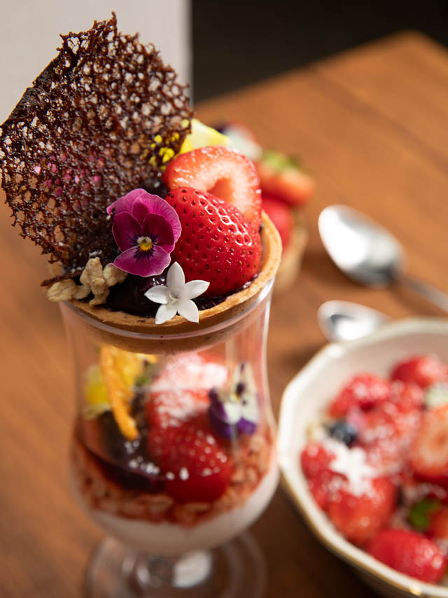 OLIP アサイーボウル＆サラダボウル 赤坂店 - パフェスタイルのアサイーボウルが新登場