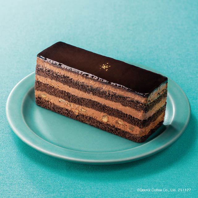 ドトール「トリュフ香る ミラノサンド 炭火焼きローストビーフ」3種「抹茶キャラメルラテ」「ナッツ香るダブルチョコレートケーキ」冬のおすすめメニュー新発売