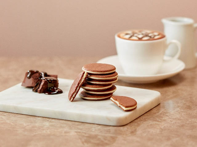 品川駅構内に唯一の常設店舗を構える人気のスイーツブランド「フィオラッテ」天神に九州初上陸