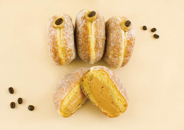 阪急ベーカリーから丸福珈琲店監修の珈琲クリーム使用の「生ドーナツ」が復活登場