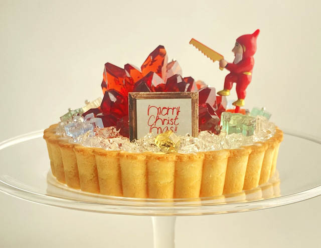 福岡市のハラペコラボ - 灯りを楽しむ鉱物キャンドル入り商品や宝石タルト「クリスマスギフト2025」登場