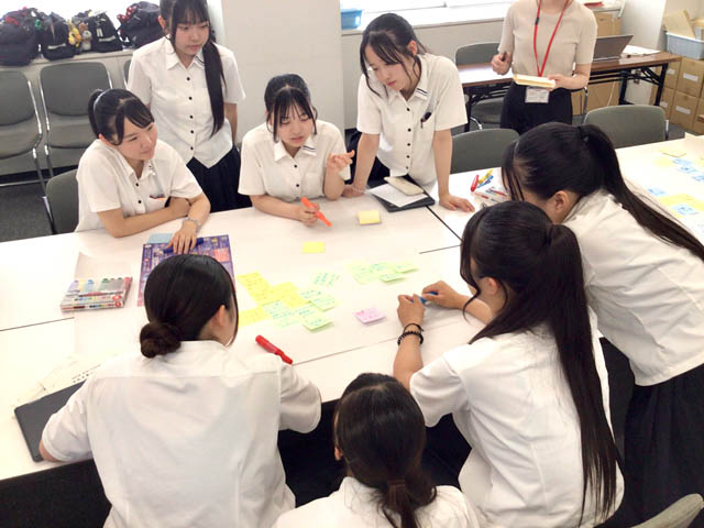 40万球のイルミネーションが点灯!久留米のまちを照らす冬の光が今年も点灯 - 学生とともに創る「第21回くるめ光の祭典 ほとめきファンタジー」開幕へ