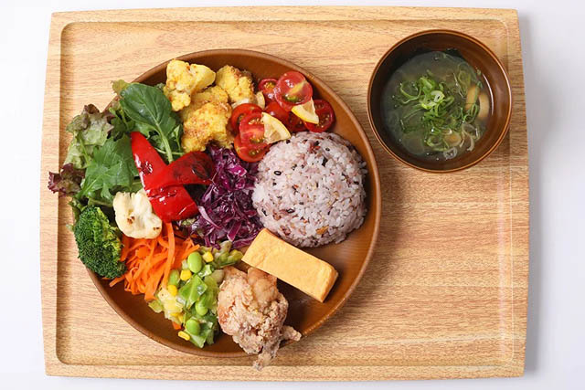 鳥〇食堂×タニタカフェ 九州初上陸 - タニタカフェとのコラボ店が福岡にオープンへ