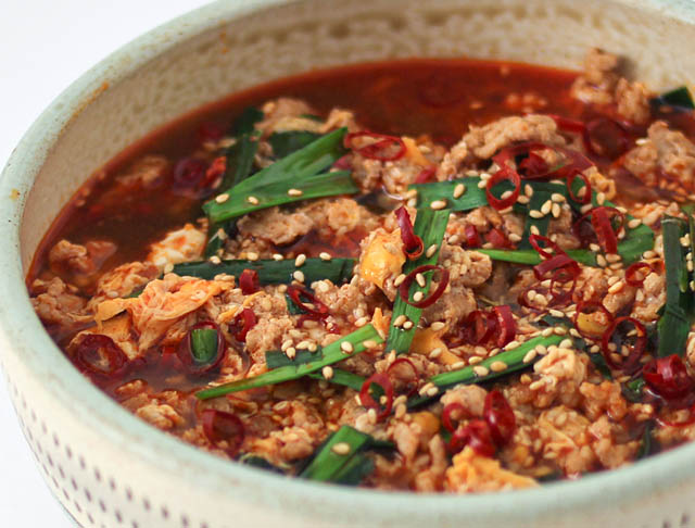 オリエンタルホテル福岡 博多ステーション - 忘年会にもおすすめ 目の前で焼き上げるステーキ＆揚げたて串揚げ「冬の味わいディナーブッフェ」開催