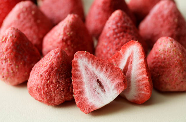 あまおう苺を使用した濃厚であまずっぱい新商品「BonBonBerry」博多駅や福岡空港などで販売開始