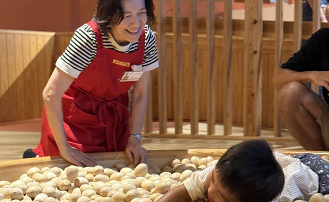 人と人をつなぐ"遊び"の案内人へ - 福岡おもちゃ美術館の館内で活躍する「おもちゃ学芸員」養成講座募集スタート