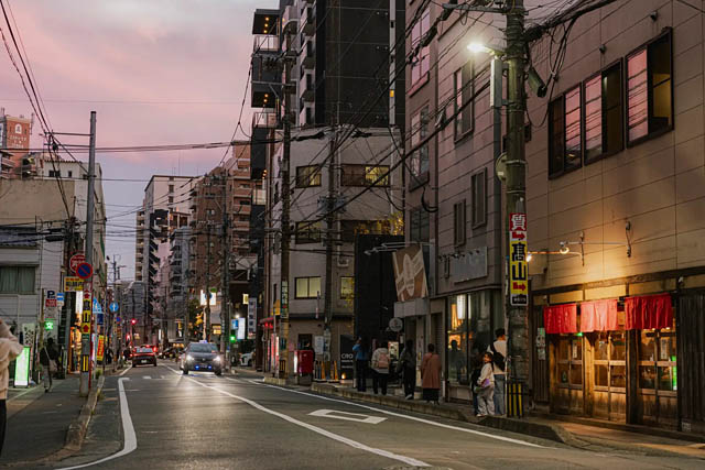 福岡・春吉に誕生。作り手の温もりが息づくホテル「晴レ吉」開業