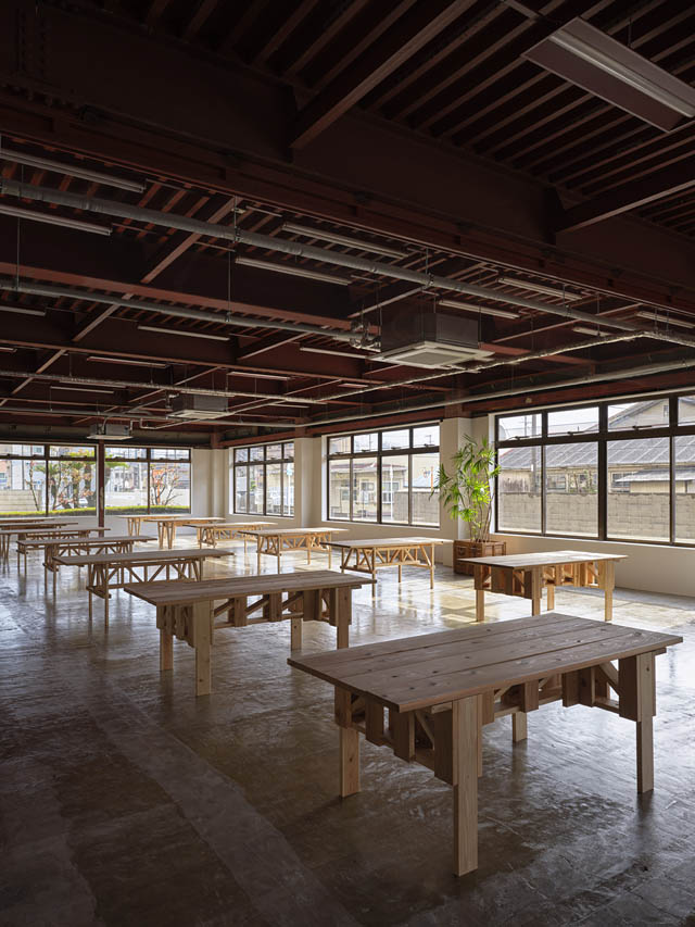 ムーンスター直営店「PLATO MOONSTAR」詳細を公開