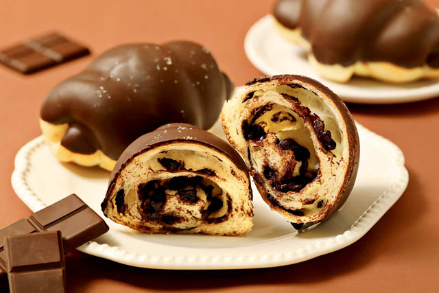 ハイブリッド塩パン - ハートブレッドアンティーク カリッじゅわ～な塩パン×チョコの甘じょっぱさを楽しめる「チョコ塩パン」新登場