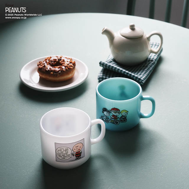 Afternoon Tea 歴代コスチュームを着用したスヌーピーのぬいぐるみが大集合！アフタヌーンティー・リビングに登場