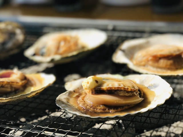 JR九州 博多駅発 - 鹿島・太良エリアの旬!カキ小屋グルメを列車で!臨時普通列車「貝食列車」運行