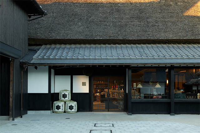 伊豆本店 - 魅せる酒蔵をコンセプトに、新たな宗像の観光拠点へ1717年創業の老舗酒蔵「福岡 宗像 酒蔵 伊豆本店」新生開業