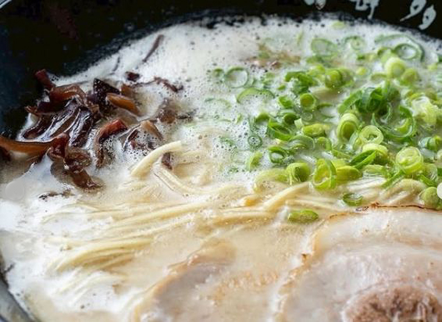 熟成呼び戻し 豚骨ラーメン専門店「博多 一叶 南福岡店」オープン