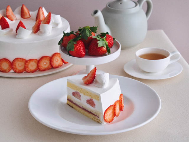 産地でしか味わえなかった幻の赤い宝石がビブリオテークに登場「あすかルビー×焦がしブリュレのいちごフェア」開催