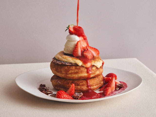 産地でしか味わえなかった幻の赤い宝石がビブリオテークに登場「あすかルビー×焦がしブリュレのいちごフェア」開催