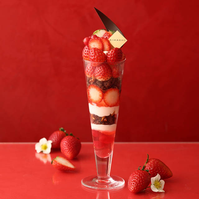 キハチ カフェ - あまおう苺の贅沢パフェなど、季節の「ストロベリーフェア」開催