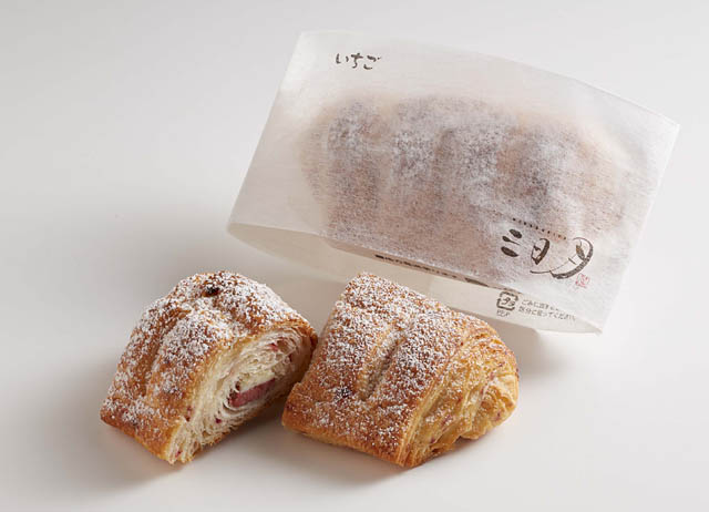 三日月屋 - 甘酸っぱい香りが春の訪れを感じる「クロワッサン いちご」が登場