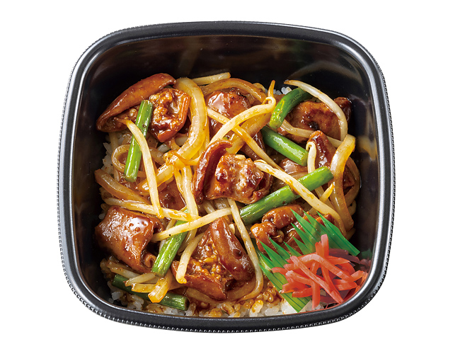 ほっともっと 初の牛もつメニュー 3種の味噌でこってり濃厚「牛もつ味噌焼き弁当」と「牛もつ味噌焼き重」新発売