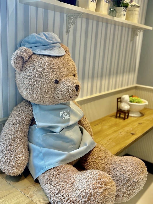 ジェラート ピケ カフェ ソラリアプラザ店 - 限定メニューに最大120分待ちの行列も