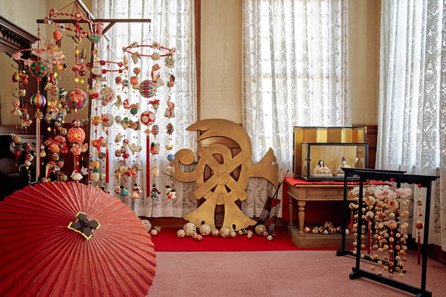 国指定名勝の料亭旅館 御花 - 柳川の街が華やぐ春の風物詩「さげもんめぐり」にあわせ「さげもんルーム」などの期間限定プランの予約開始