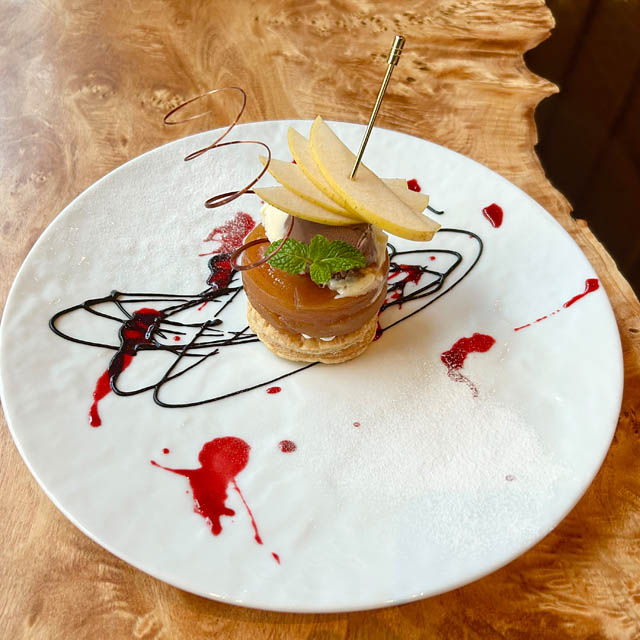 ザ ロイヤルパーク キャンバス 福岡中洲 - りんごの甘みと酸味が際立つバレンタインメニューが登場