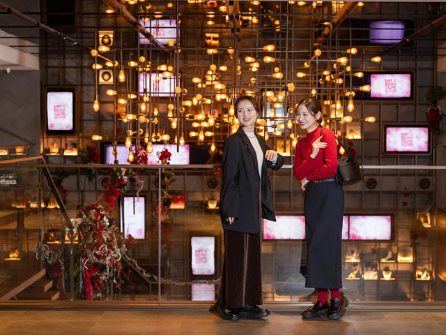 THE LIVELY 福岡博多 - 宿泊者以外も楽しめるフラワーアートが登場、期間限定のカフェバーメニューも