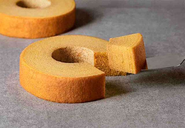 バームクーヘン専門店「ねんりん家」九州初の常設店をニューオープン - 博多限定 あまおう苺バターも誕生