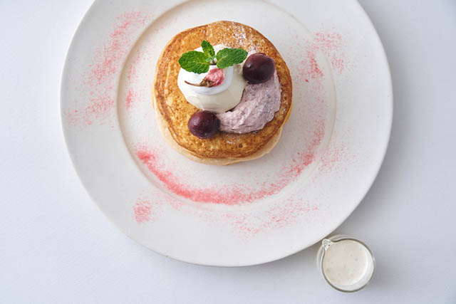 ひと足早く「桜」を満喫 - ビブリオテークから3月限定 お花見パンケーキ 発売へ