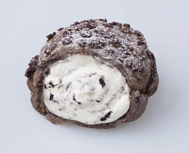 ビアードパパに春の新作！伝説の「クッキー＆クリーム」が復活登場 - 苺の限定フレーバーも