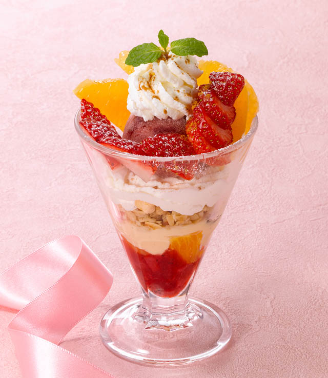 ロイヤルホスト - 春を彩る苺×熊本県産 不知火の甘酸っぱい初共演デザート登場