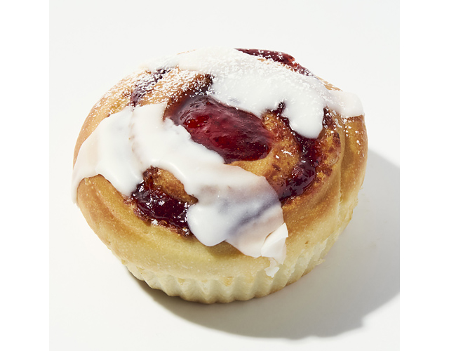 ブール アンジュ - 春を頬ばる、いちごが主役のご褒美パンが登場