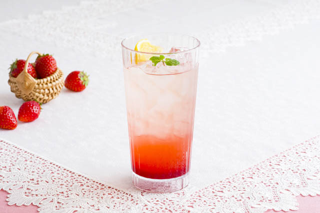 Eggs ’n Things 16年分の感謝を込めたアニバーサリーパンケーキ「16 Stack Pancakes!」期間限定発売