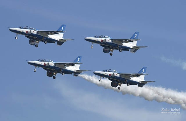 【復興】熊本地震10年の節目に「ブルーインパルス展示飛行」決定 – 4月11日に上空を力強く飛翔