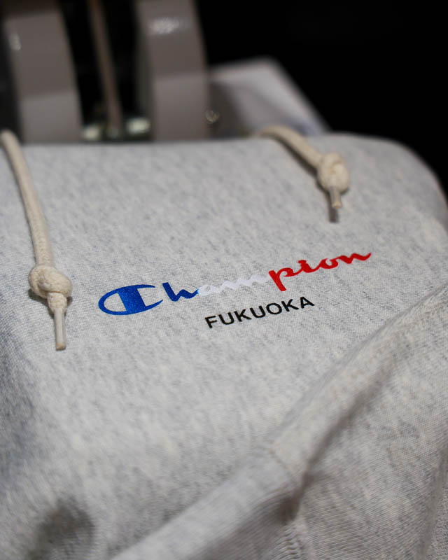 「チャンピオン」がキャナルシティにリニューアルオープン！福岡限定モデルや無料カスタマイズも